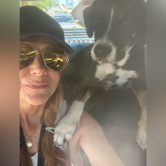 Meet your Posher - Picture 12 of 17